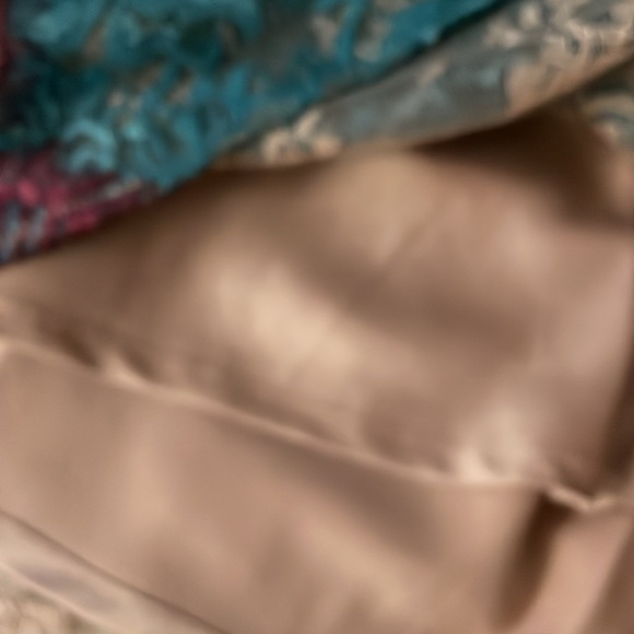 Sundance color block lace peplum top 6-8 fun for holiday season - Picture 4 of 8